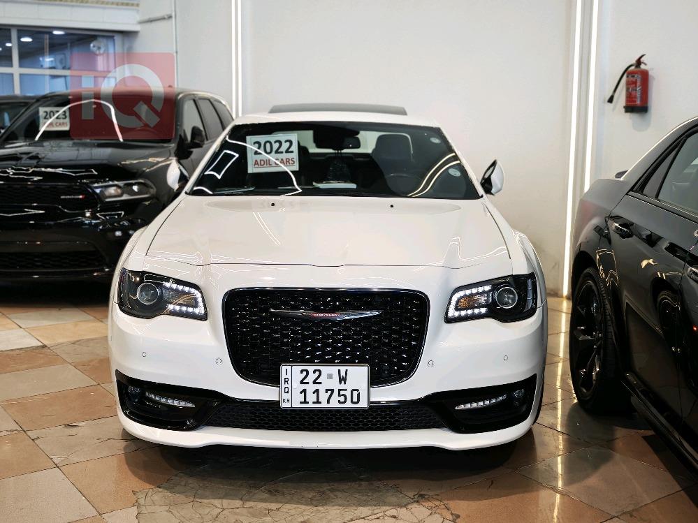 كرايسلر 300